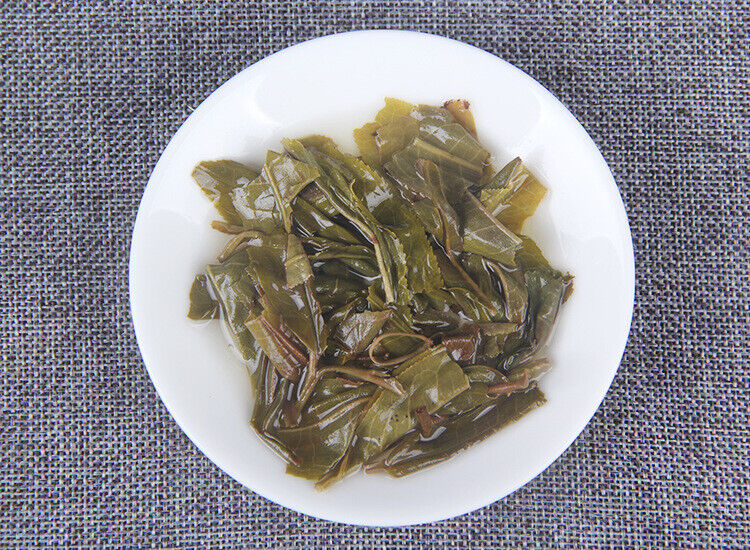 HelloYoung Small Icelandic Square Brick Pu-erh Raw Tea Flakes 小冰岛方砖普洱生茶薄片 22年头春古树茶云南普洱茶