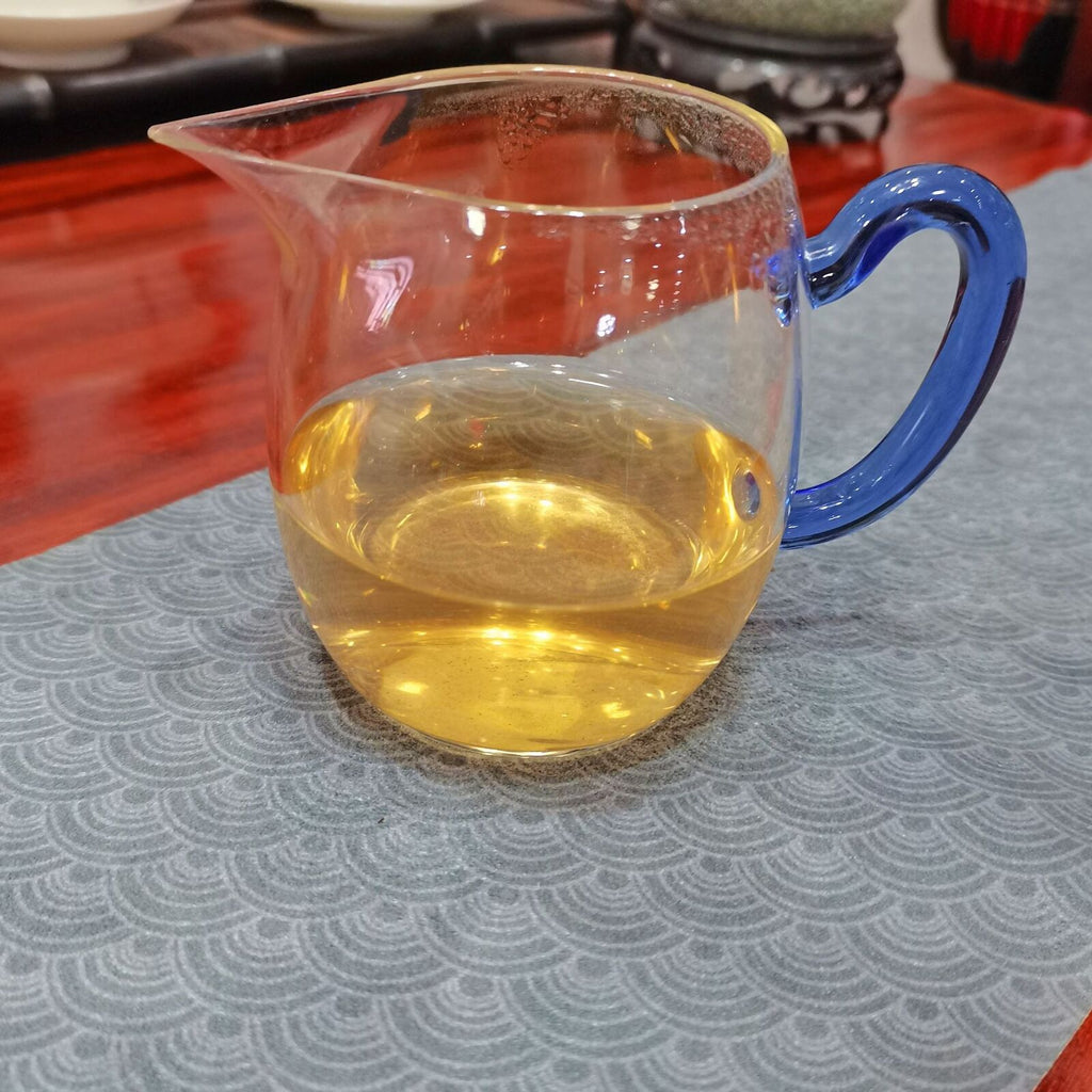 Pu-erh Raw Tea Organic Puerh Tea Menghai Old Tree 357g Round Cake