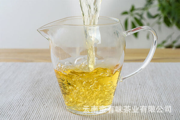 HelloYoung 357g Yunnan Pu'er Tea Seven Seed Cake Bangdong Ancient Tree Golden Leaf Raw Tea