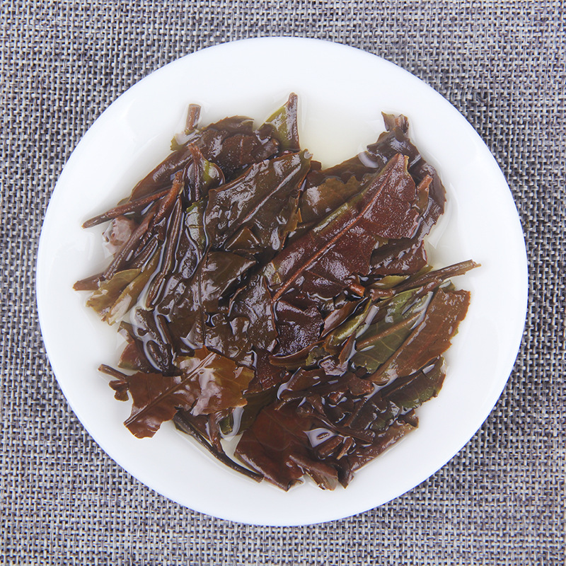 200g Old White Tea Ancient Tree Tea Cake Yunnan Yiwu Organic Spring Tea
