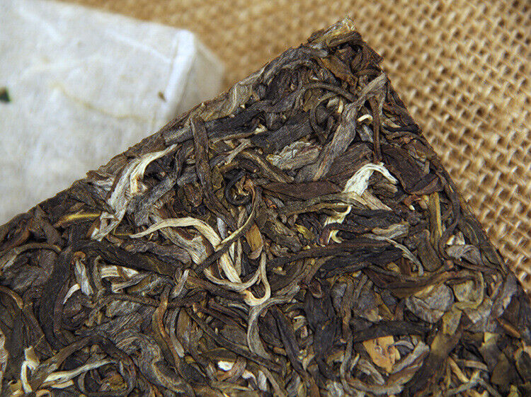 HelloYoung High Mountain Arbor Tree Cha Pu'er Tea Brick Gift Yunnan Pu-erh Green Tea 250g