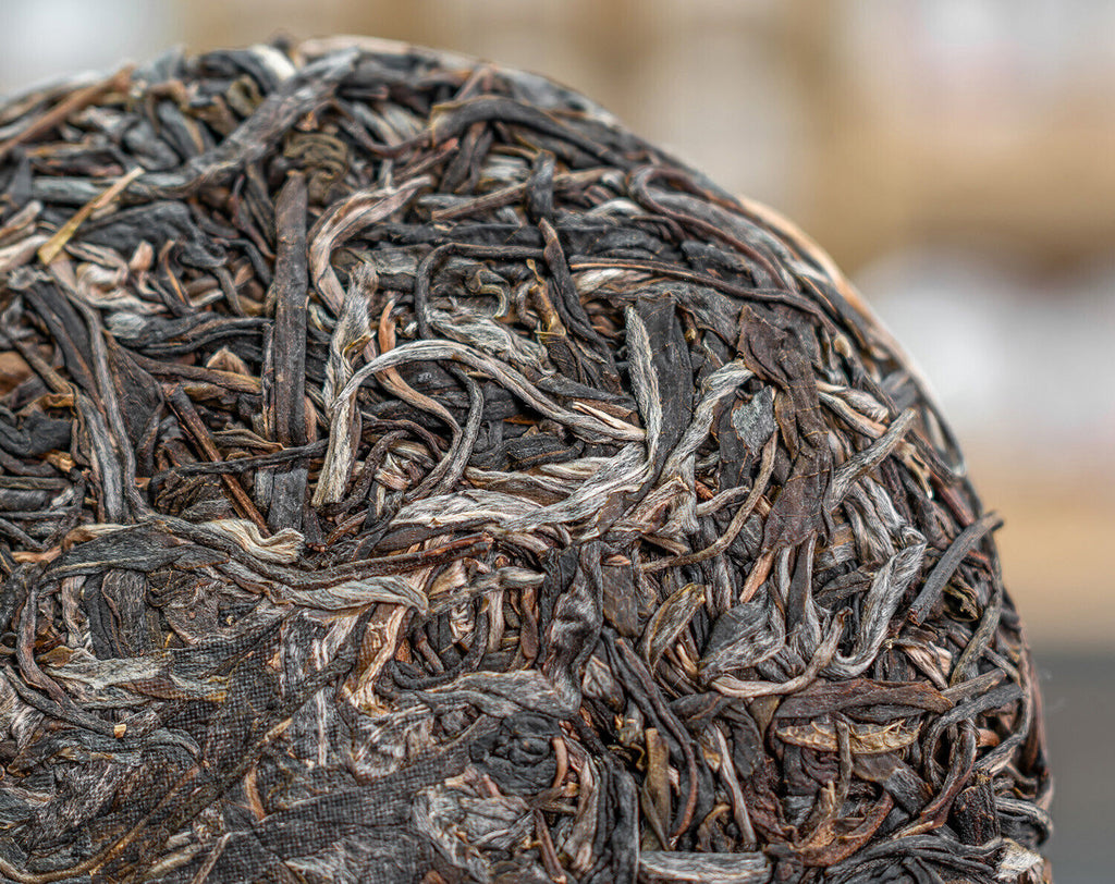 HelloYoung 普洱茶生茶 曼松贡茶古树茶200g茶饼 云南厂家直销茶叶批发