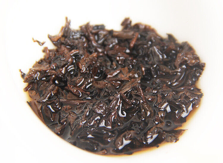 HelloYoung 200g Palace Gold Cake (Ripe) Yunnan Menghai Pu'er Round Tea Early Spring Jiao Mu