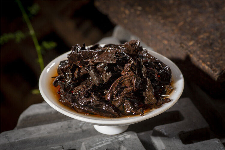 HelloYoung 250g Yunnan Pu'er Tea Brick Brown Mountain Arbor Menghai Big Leaf Spring Tea