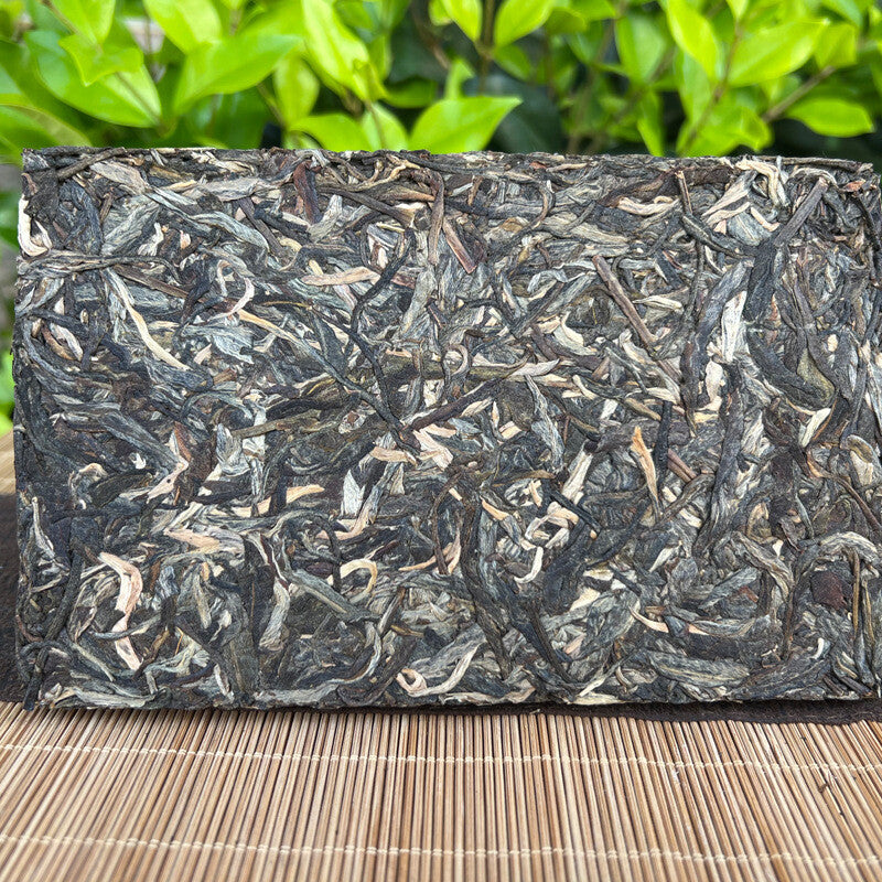250g Laobanzhang Ancient Tree Pu'er Tea Raw Tea Brick Tea Yunnan Menghai Pu'er Secondary image