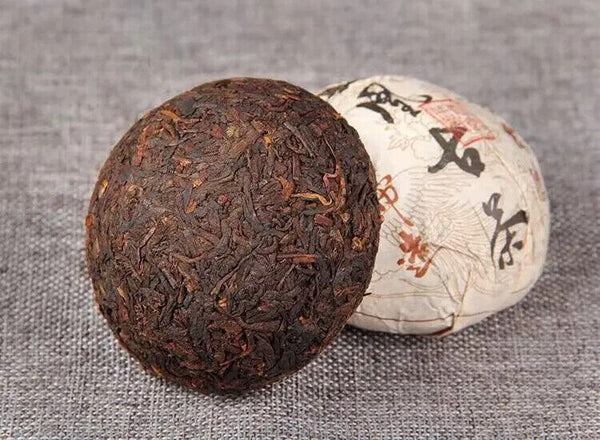 Chinese Yunnan Fenghuang Compressed Fermented Shu Pu Strong Taste Puer Tea 100g