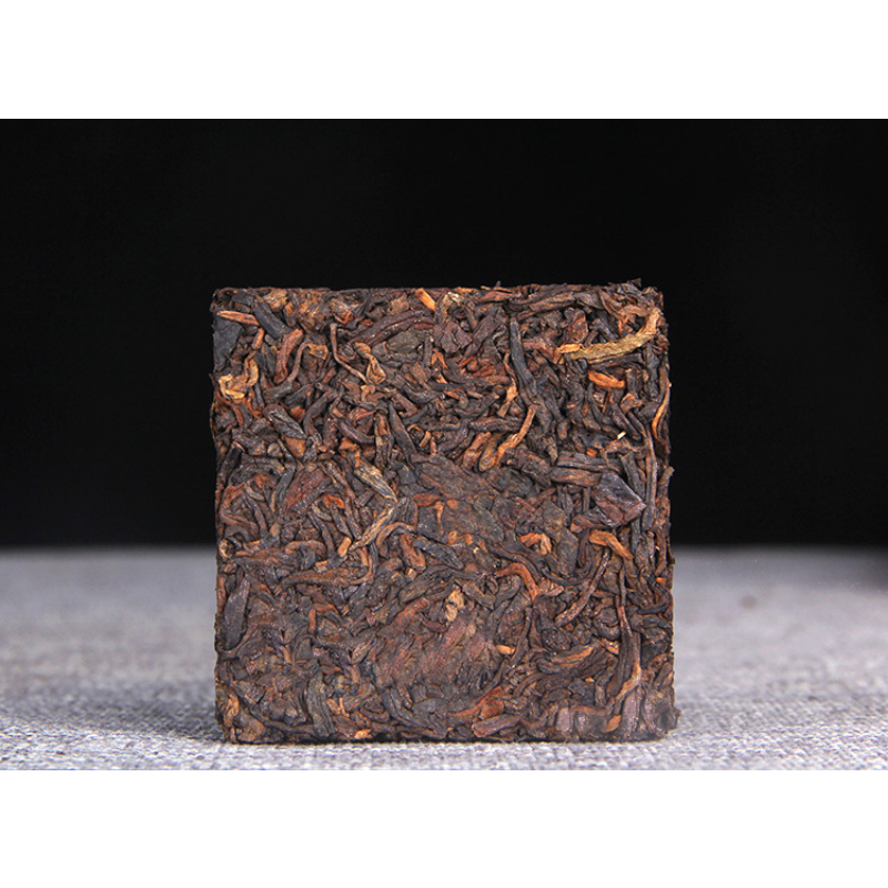 HelloYoung Cooked Tea Class Seal Golden Bud Ancient Tree Tea 36g * 10 Pu'er Tea Brick Old
