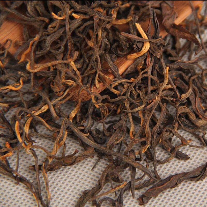 HelloYoung Iron Box Gift Tea Old Tree Black Tea Yunnan Spring Loose Leaf 80g Dianhong Tea