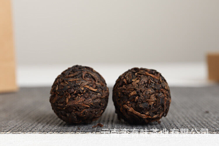 HelloYoung Yunnan Pu'er Tea 18pcs (Golden Tin) Menghai Golden Buds Ripe Tea Dragon Pearl