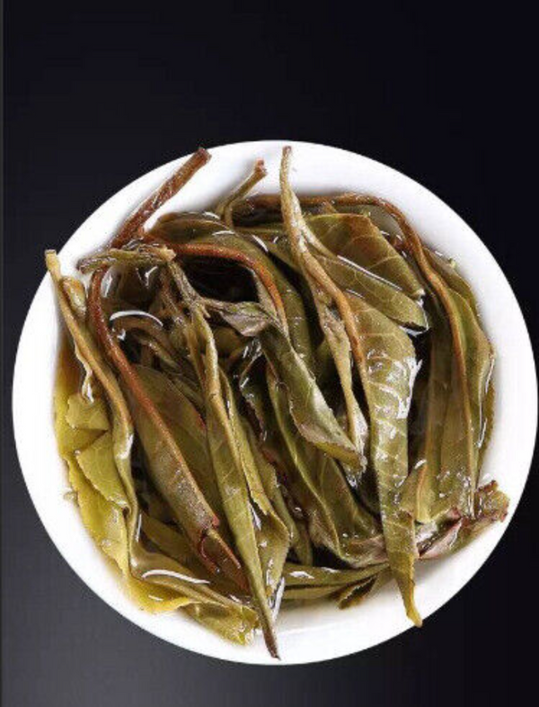 HelloYoung Yunnan Tea 50 Banzhang Ancient Tree Pu'er Tea Raw Tea 357g Cake Tea