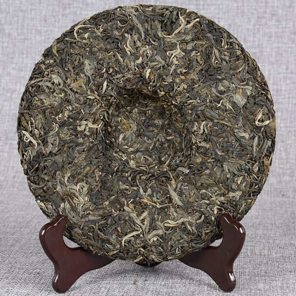 HelloYoung Spring Green Tea Icelandic Ancient Tree Tea 357g Yunnan Pu'er Tea Early