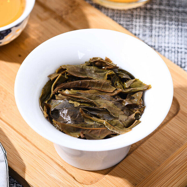 Premium Pu-erh Tea 200g Raw Tea Cake Strong Aroma Sweet Aftertaste Menghai Blend