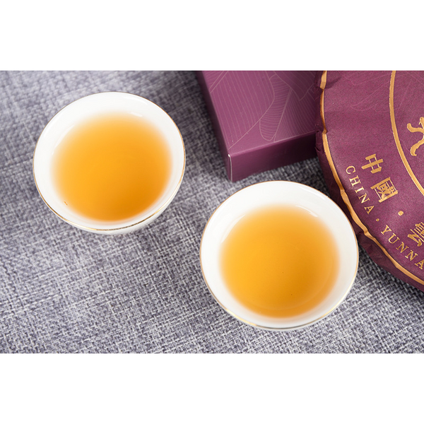 HelloYoung Tea Lao Ban Zhang Cake Gift Tea Healthy Drink 357g High Quality Spring