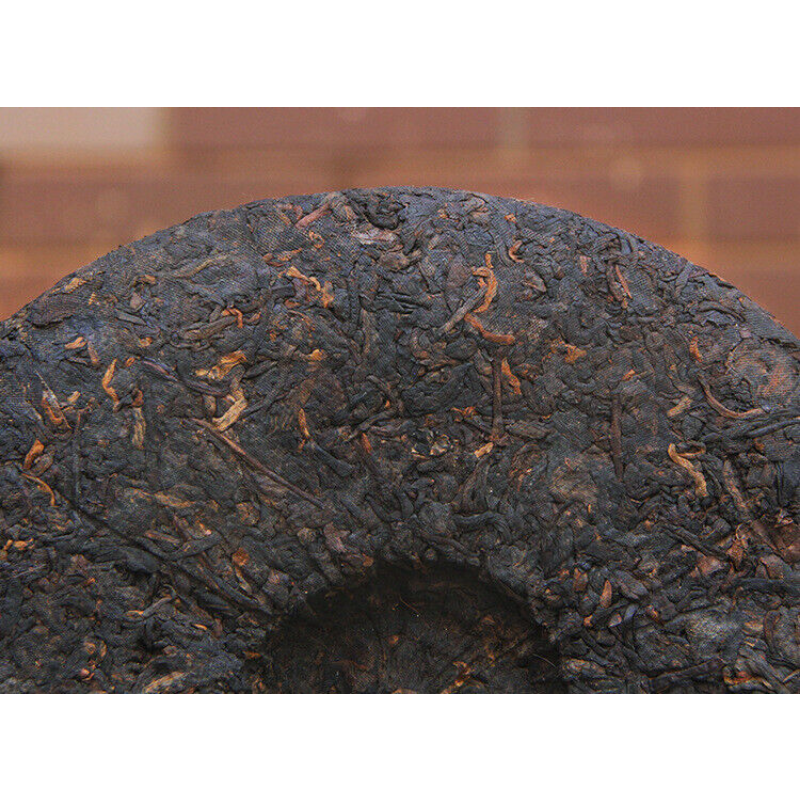 357g Old Ripe Tea Yunnan 0638 Pu'er Ripe Tea Cake Aged with Jujube Aroma