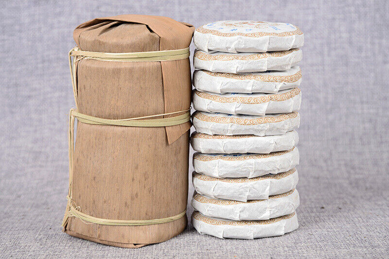 HelloYoung Yunnan Pu'er Tea Leaves Yiwu Tea Cake Raw Pu'er Tea Cake 50g