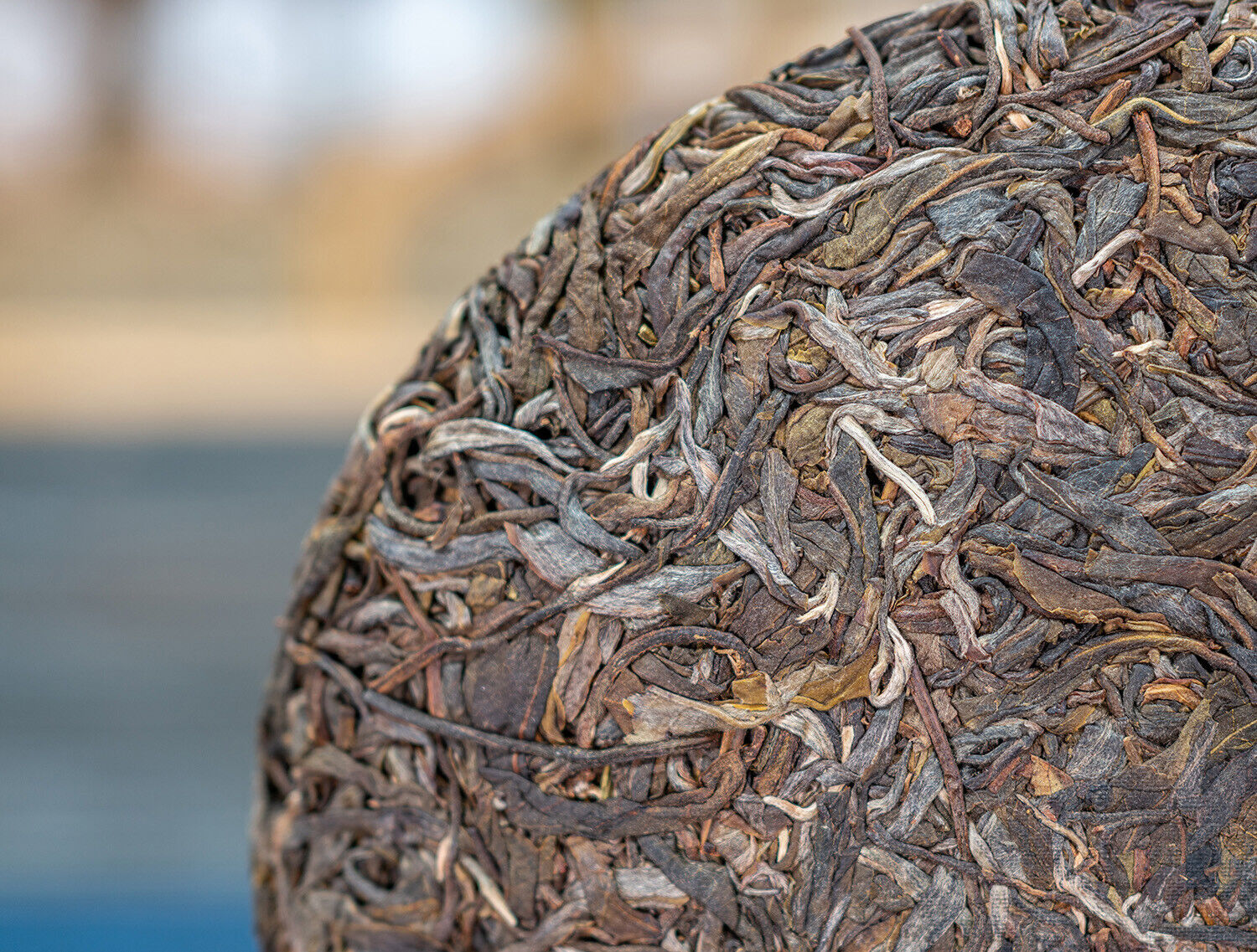 HelloYoung 357g Jingmai Pu'er Raw Tea Cake Yunnan Ancient Tree Pu'er Seven Seed Cake Tea
