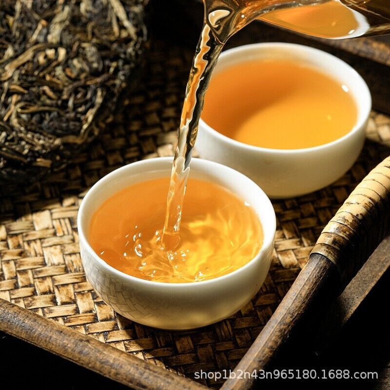 HelloYoung Yunnan Pu'er Tea Raw & Ripe King Banzhang 357g Cake Ancient Tree Cake Tea