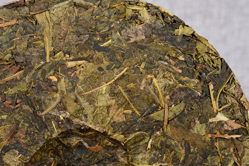 HelloYoung 357g Puerh Tea Hundred Year Old Tree Raw Tea Cake Golden Leaf Puerh Tea Cake