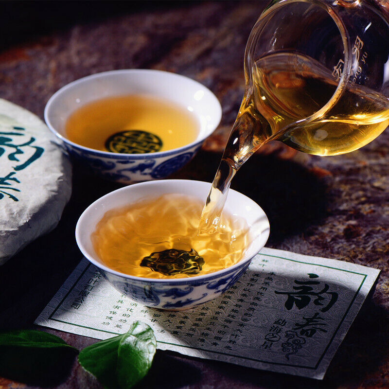 HelloYoung Specialty Tea Natural Big Tree Pu'er Green Tea Yunnan Pu-Erh Cha Tea Cake 357g Secondary image
