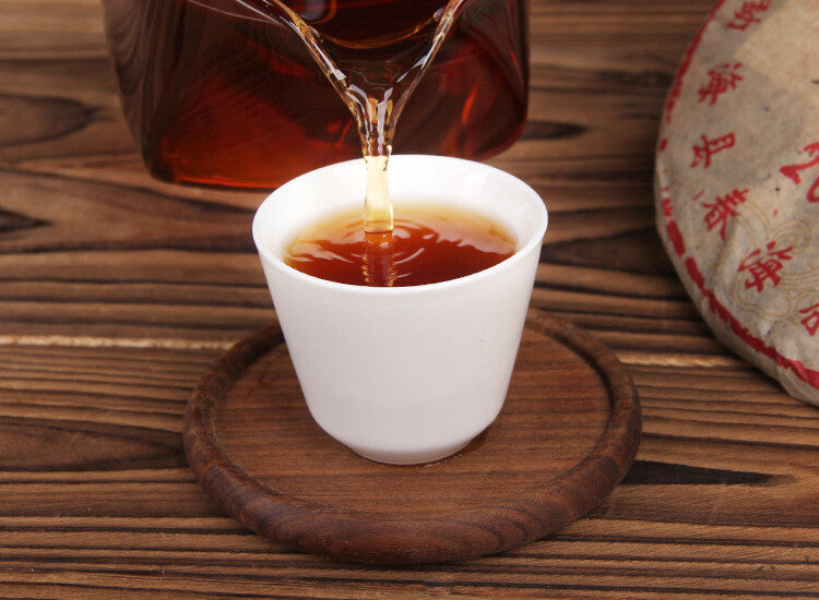 357G  Ripe Cake Chunhai Brand Imperial Tea 2006 Yiwu Ancient Tree Pu-erh Tea