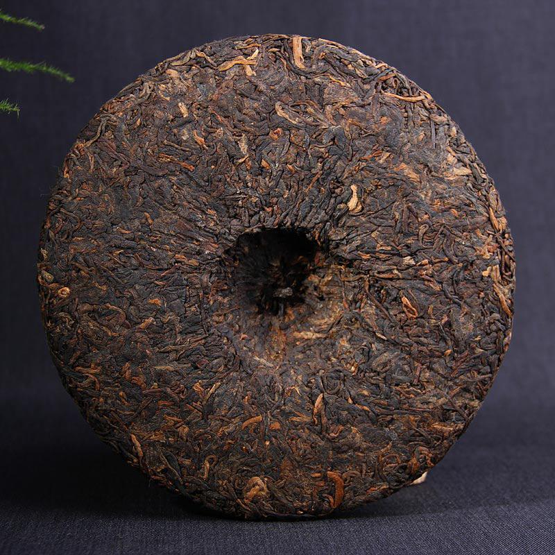 Yunnan Old Comrade Haiwan Shou Puer Tea，2018 LaoTongZhi 7578 Ripe Puer Secondary image