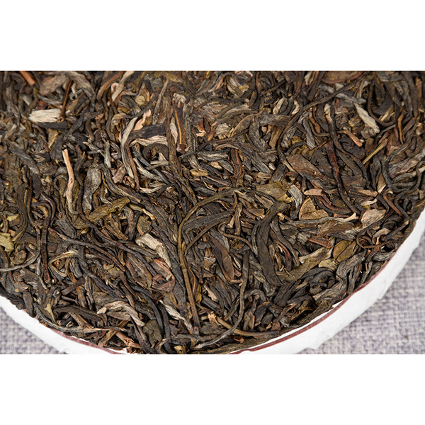 Spring Tea Tea Cake 357 Organic Green Tea Yiwu Fenghuang Wo Seven Seeds Cake