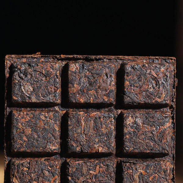 HelloYoung 200g Yunnan Menghai Large Tree Dry Storage Hand Brewed Tea Ripe Tea Brick