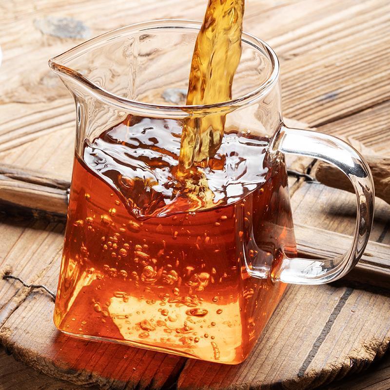 Yunnan Fengqing Ancient Tree Black Tea Loose or Canned Energizing Tea Secondary image