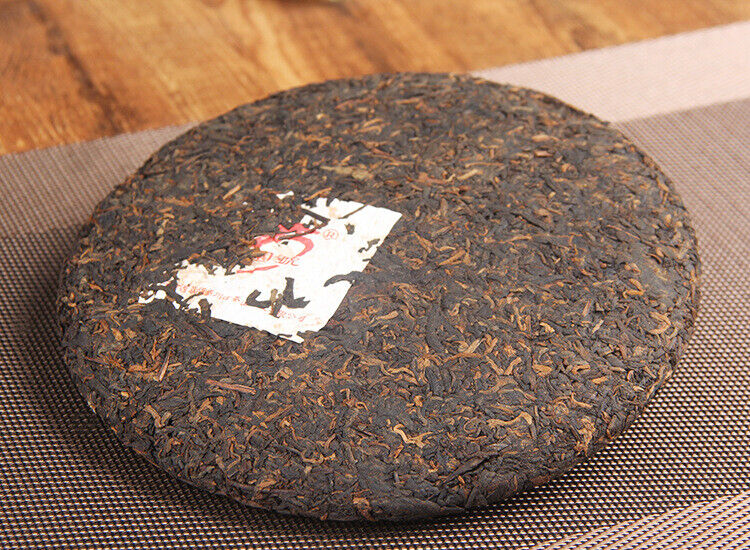 HelloYoung Long Yuan No. Pu'er Ripe Tea Cake Ancient Tree Yunnan Seven Seeds Cake 380g/cake
