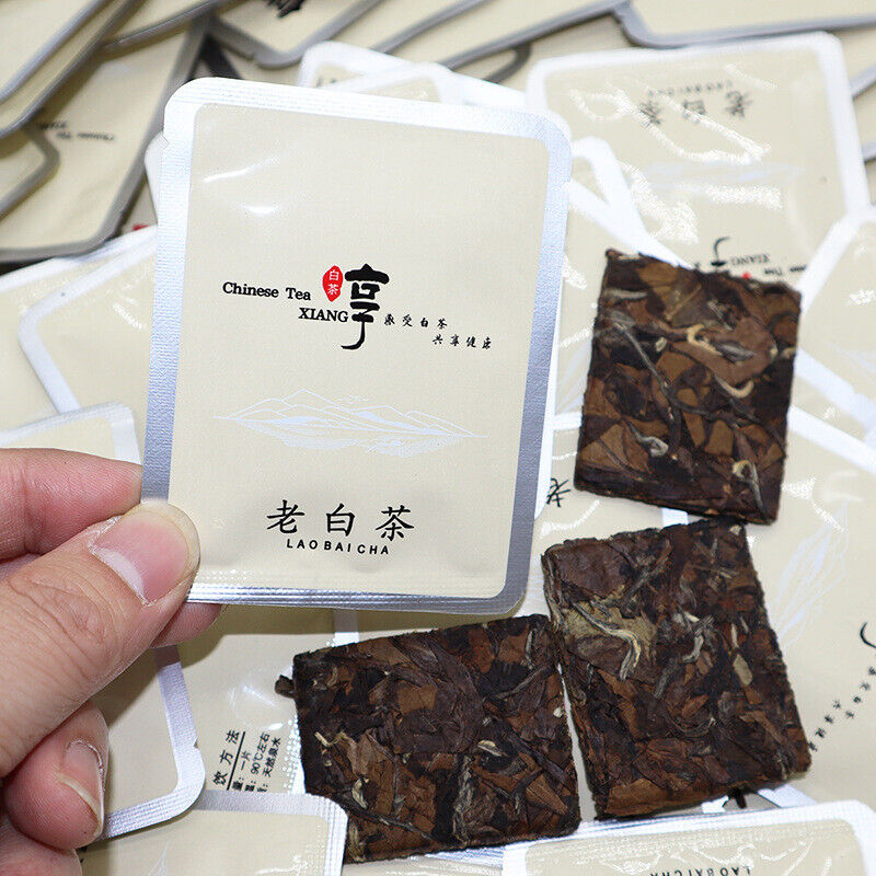 HelloYoung 500g Fuding white tea shoumei cookie tea old white square tea 1 piece 1 bubble Main image