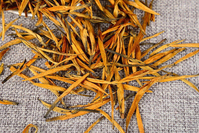 HelloYoung 500g Yunnan Fengqing Dian Hong Tea Healthy Drink 春茶单芽 500克