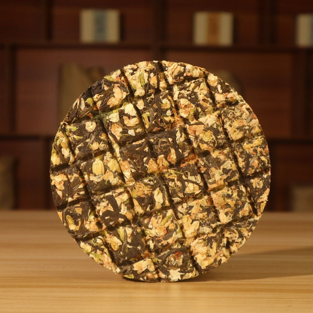 2024 Yunnan Jasmine Raw Pu-erh Tea Cake 100g Fragrant Floral Aroma
