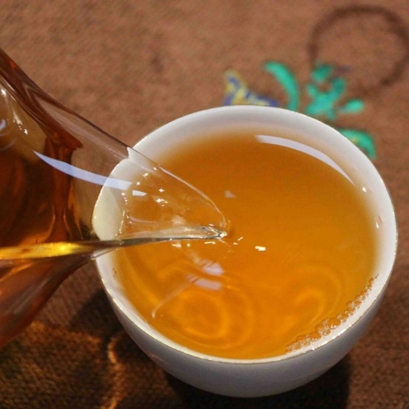 HelloYoung Thousand-year Old Tree Yiwu Pu-erh Tea Health Care 357g ChaGold Award Organic