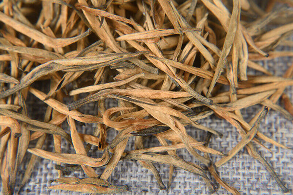 HelloYoung 500g Fengqing Dian Hong Tea Yunnan Black Tea 17.6 OZ