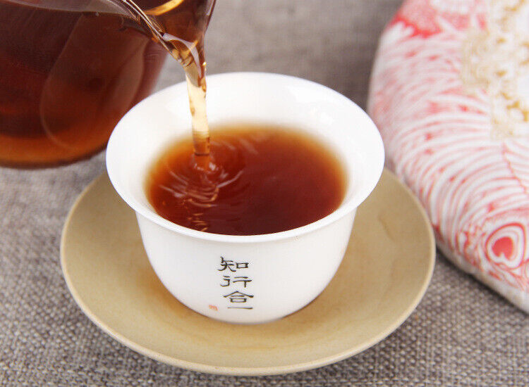 HelloYoung Yunnan Pu'er Ripe Tea Cake 普洱黑茶 传世佳茗 经典普洱熟茶饼357g 勐海古树纯料
