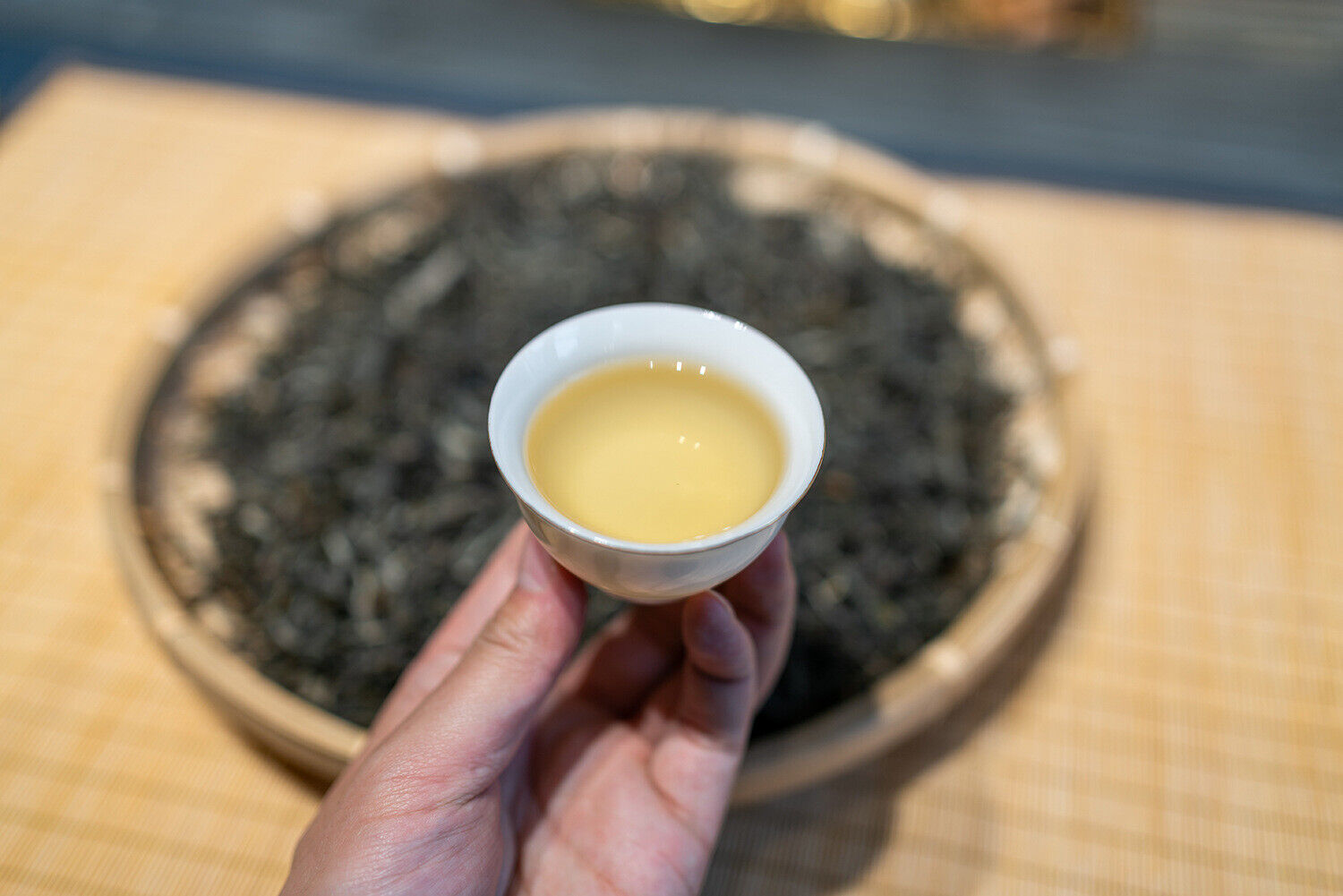 HelloYoung 500g Icelandic Damnuo Ancient Pu-erh Raw Tea Honey Orchid Aroma Sun Green Tea