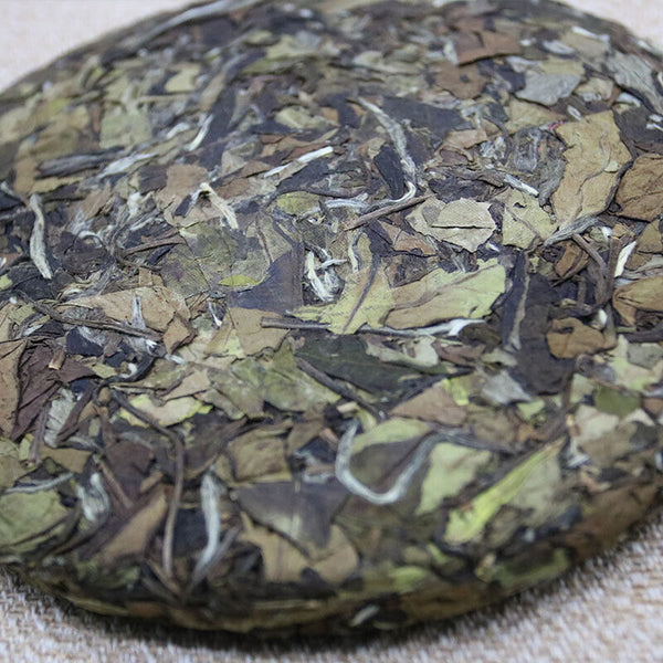 HelloYoung Organic Spring White Tea Shoumei White Tea Cake Small Leaf Tea 350g Health Care