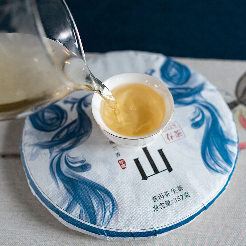 HelloYoung 357g DaXueshan Pu'er Raw Tea Yunnan First Spring Ancient Seven Seed Cake Tea