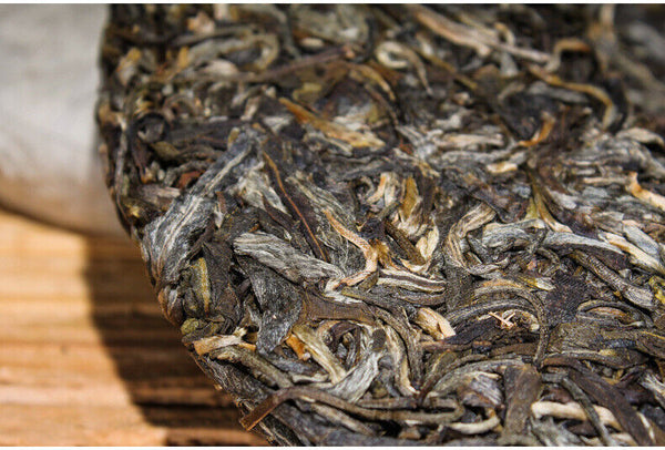 HelloYoung 357g Puerh Raw Tea Cake Pu-erh Raw Tea Cake Yunnan Pu-erh Tea Cake 布朗山老曼峨古树茶