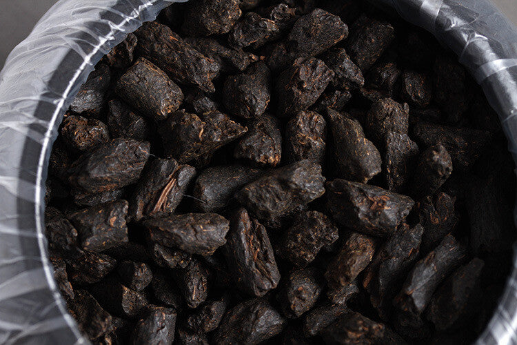 Yunnan Puerh Tea 2009 Menghai Strong Sticky Fragrant Tea Fossil 500g/Can