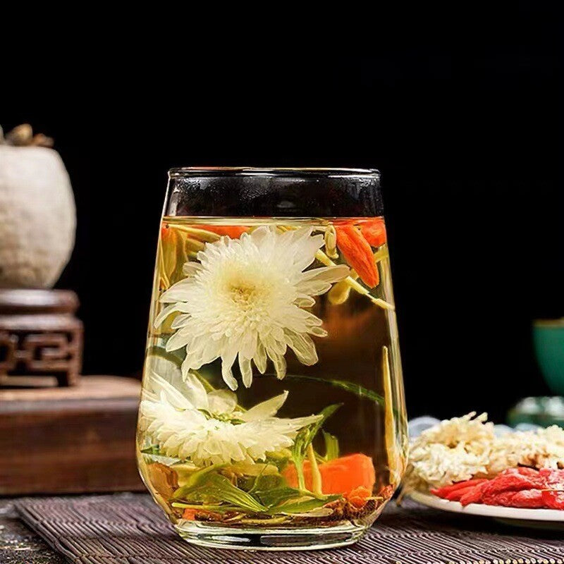 Herbal Tea for Detox and Relaxation Bamboo Leaf, Honeysuckle, and Chrysanthemum Secondary image