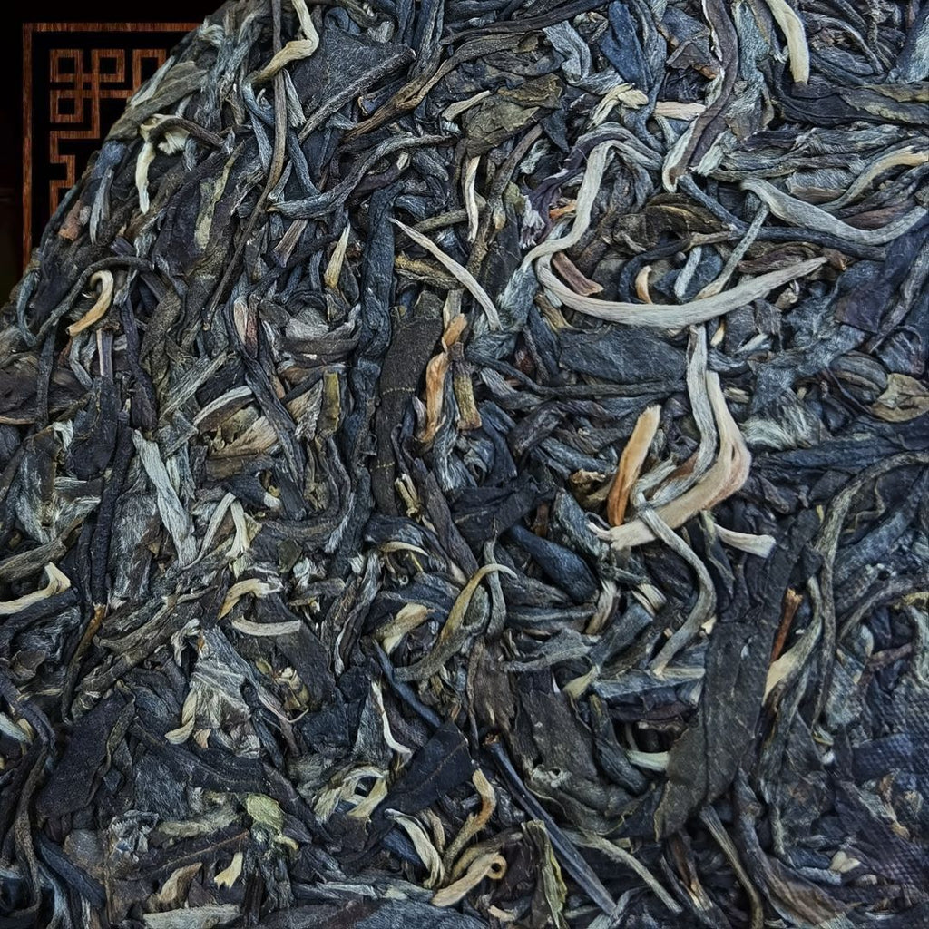 HelloYoung Kunming Pure Dry Storage Xigui Pu'er Tea Tea Leaves Raw Cake Tea 357g/12.59oz