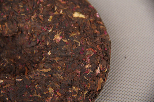 HelloYoung Healthy Pressed Tea Green Food Yunnan Organic Ripe Puer Tea Rose Flavor Tea 100g