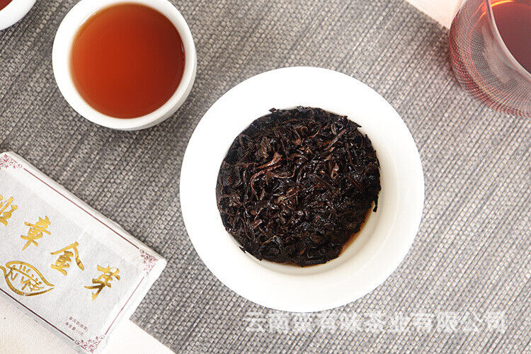 HelloYoung 50g Yunnan Pu'er Tea LeXingXiang Banzhang Golden Bud Brick Aged Palace Ripe Tea