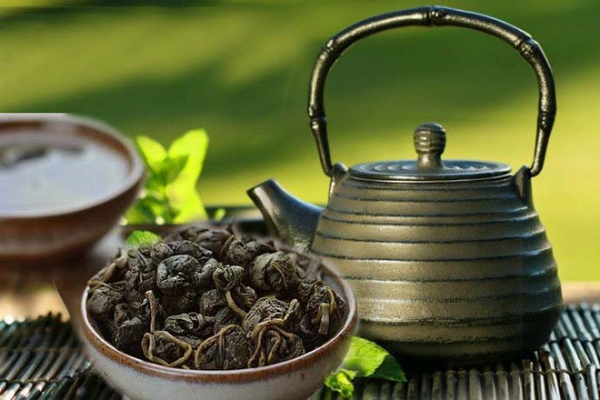 HelloYoung Dried Mulberry Leaf Tea Chinese Natural Mulberry Leaves Tea Herbal Detox Tea50g