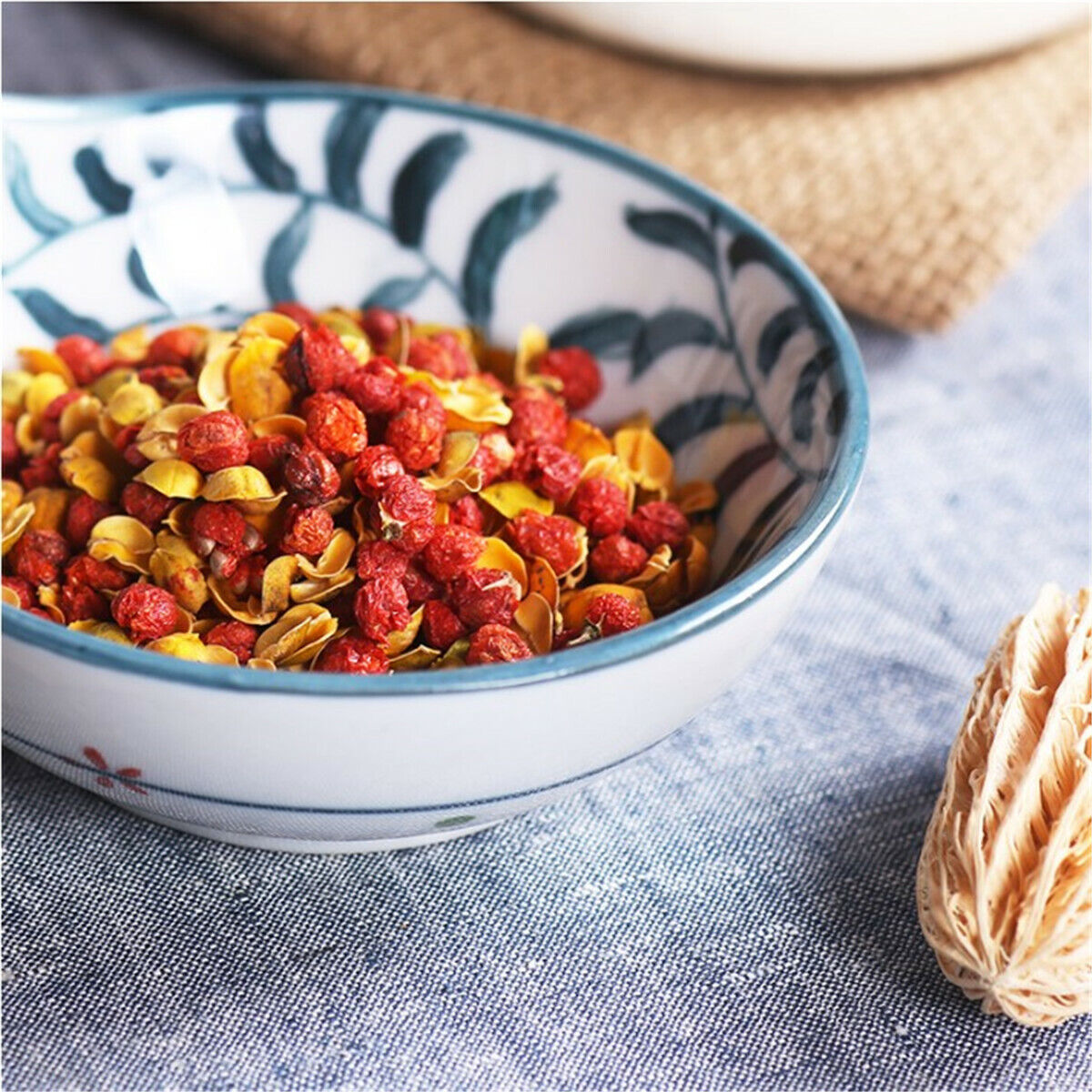 Natural Dried Albizia Flower Bud Silk Tree Julibrissin Herbal Tea Premium Tea