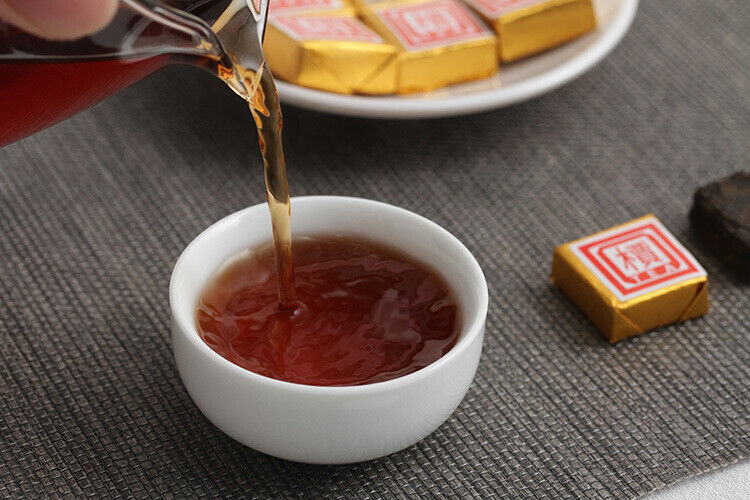 HelloYoung Menghai Pu'er ripe tea small square brick tea leaves sinensis word Pu'er tuocha