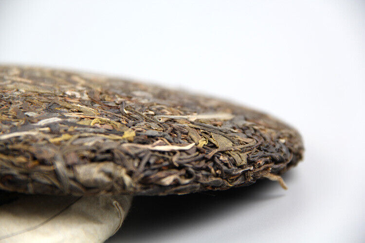 HelloYoung 357g Ming Qian Ancient Tree Spring Tea Pu'er Raw Tea Seven Seed Cake Tea