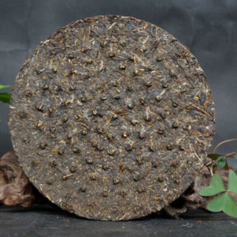 HelloYoung Shang Pin Golden Ribbon Big Snow Mountain Xiaguan Puer  Puerh Tea 357g Main image