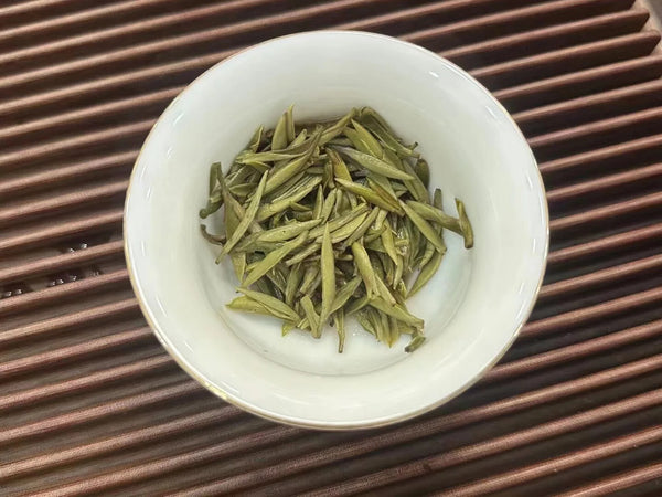 Loose White Tea Picked Before The Qingming Festival Baihao Silver Needle 250g